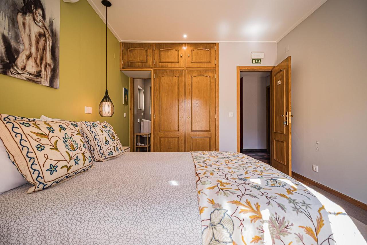 Buganvilias Do Meco Guest House Sesimbra Eksteriør bilde