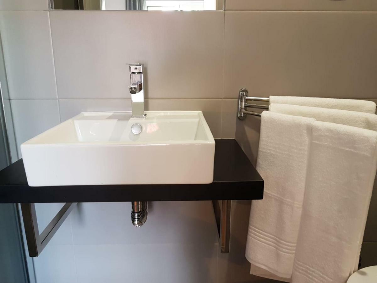 Buganvilias Do Meco Guest House Sesimbra Eksteriør bilde